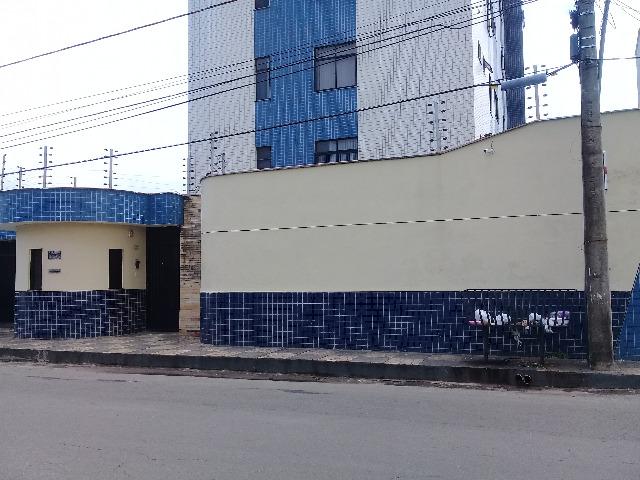 Vende-se Excelente apartamento, elevador próximo a Rei França, Eldorado