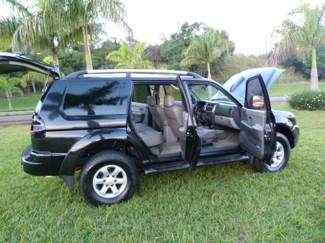 Pagero sport 2.5 4x4 manual a diesel impecavel - Foto 9