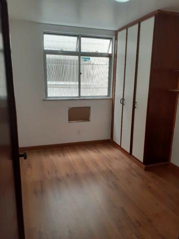 Apartamento de Frente em Irajá, 03 Dormitórios, Varanda, Garagem etc - Foto 4