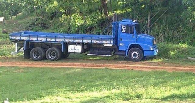 Caminhão carroceria graneleiro Alto truck 14 tl