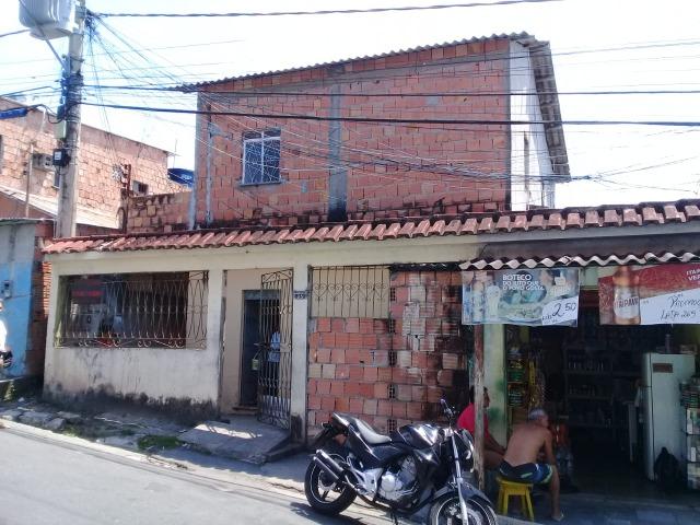 Mauazinho casa ao lado da principal, com pequeno ponto comercial mais 6 quitinetes.