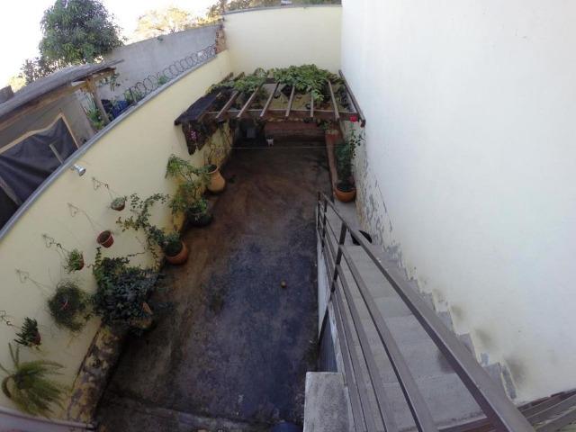 Cod.:2270 Linda casa geminada independente área construída 100 m² no Juliana - Foto 11