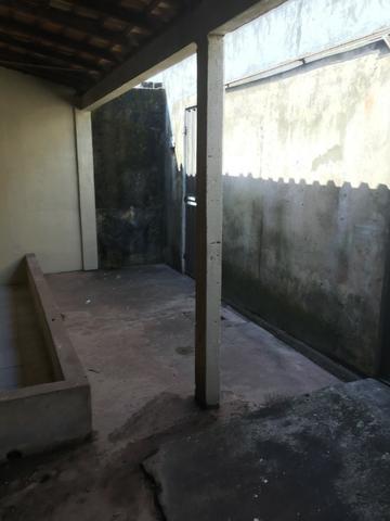 Excelente casa 100% Documentada, 2/4, Condomínio Imperial, ao lado do COPM, Financiável - Foto 2