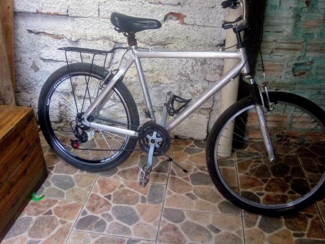 Bicicleta alumínio