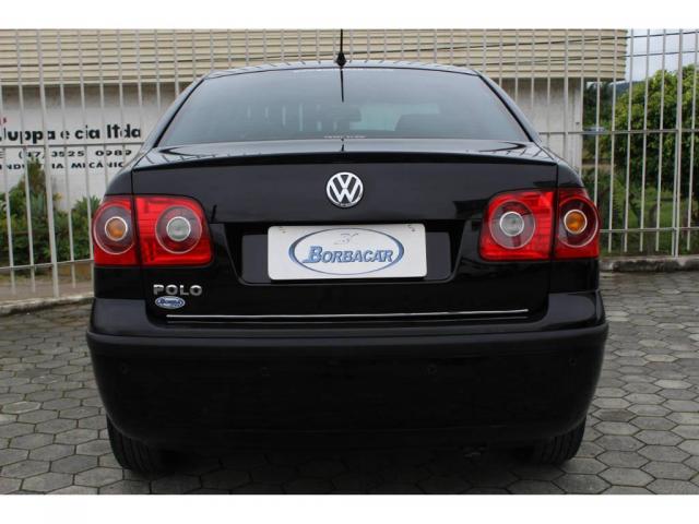 Volkswagen Polo Sedan 1.6 - Foto 9