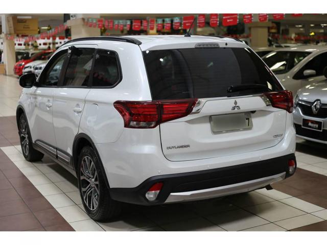 Mitsubishi Outlander 2.0 Aut. C/ Teto Solar - Foto 4