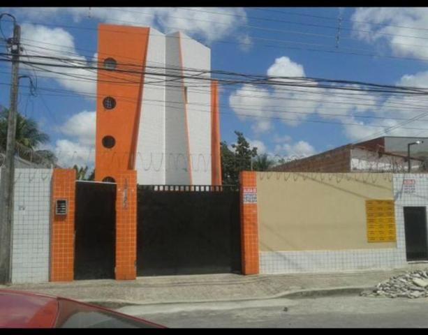 Aluga-se apartamento na vila manoel sátiro
