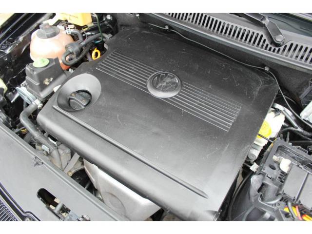 Volkswagen Polo Sedan 1.6 - Foto 12