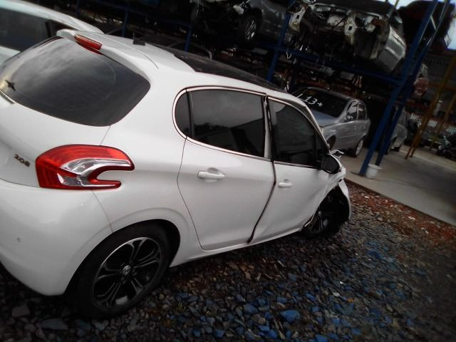 sucata peugeot 208 1.6 122cvs Flex Automática 2014 vendido em peças - Foto 5