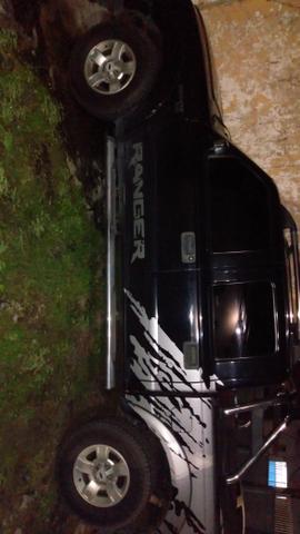 Vende-se uma ranger XLT pra vender hj motivo viagem pra outro estado valor 25 mil - Foto 2