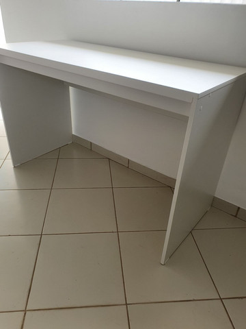 Vendo mesa branca NOVA - Foto 2
