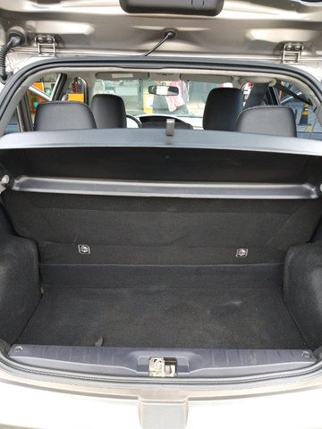 Vendo Etios Hatch 1.5 XLS Automático 2017/2018 - Foto 9