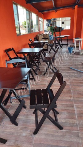 Conjunto mesa em madeira com 2 cadeiras - Foto 3