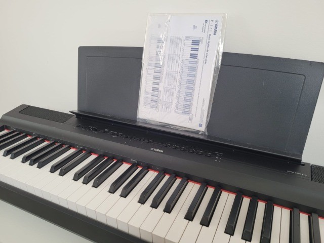 Piano Elétrico Yamaha P121