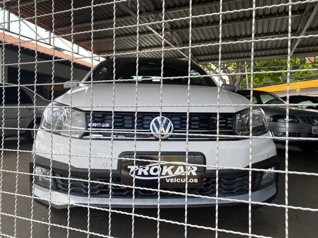 VW - Volkswagen Saveiro Cross 1.6 16v C.D. Prata 2017 - Campo Grande