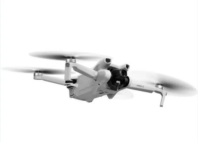 Drone Dji Mini 3 Pro Fly More Combo Plus com Tela Rc e Sensores Anti Colisões. - Foto 4
