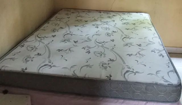 Colchão de casal R$ 250,00