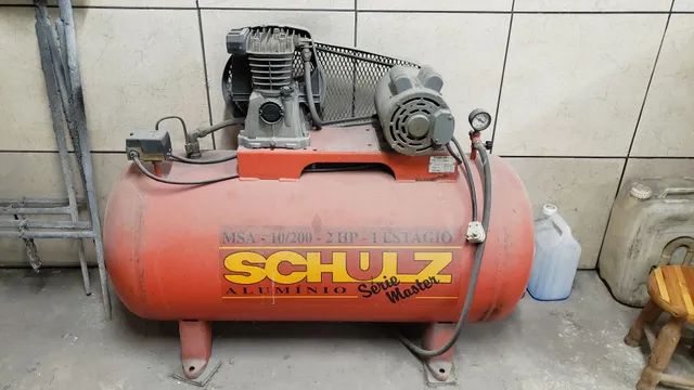 Compressor Schulz 10 pés 200 litros 