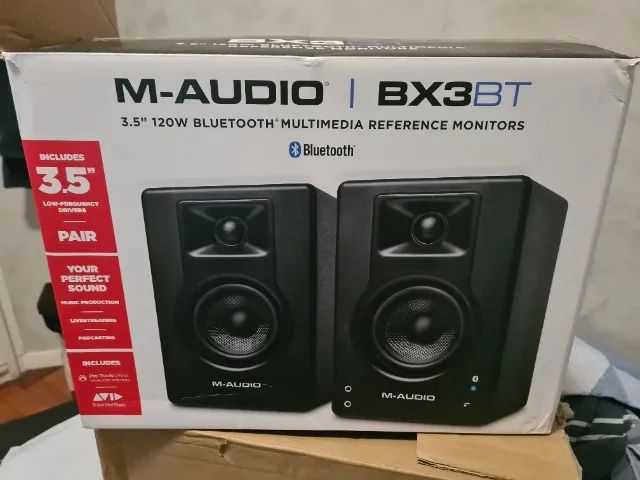 Par de Monitores Multimídia Bluetooth M-Audio BX3 BT de 3,5