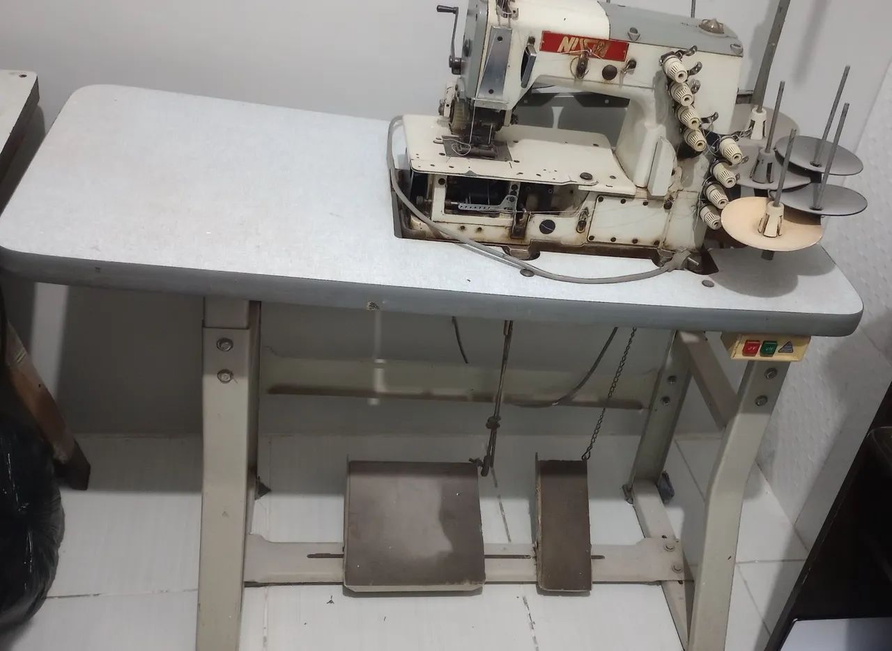 Máquina de Costura Industrial Elastiqueira - usada - Foto 4