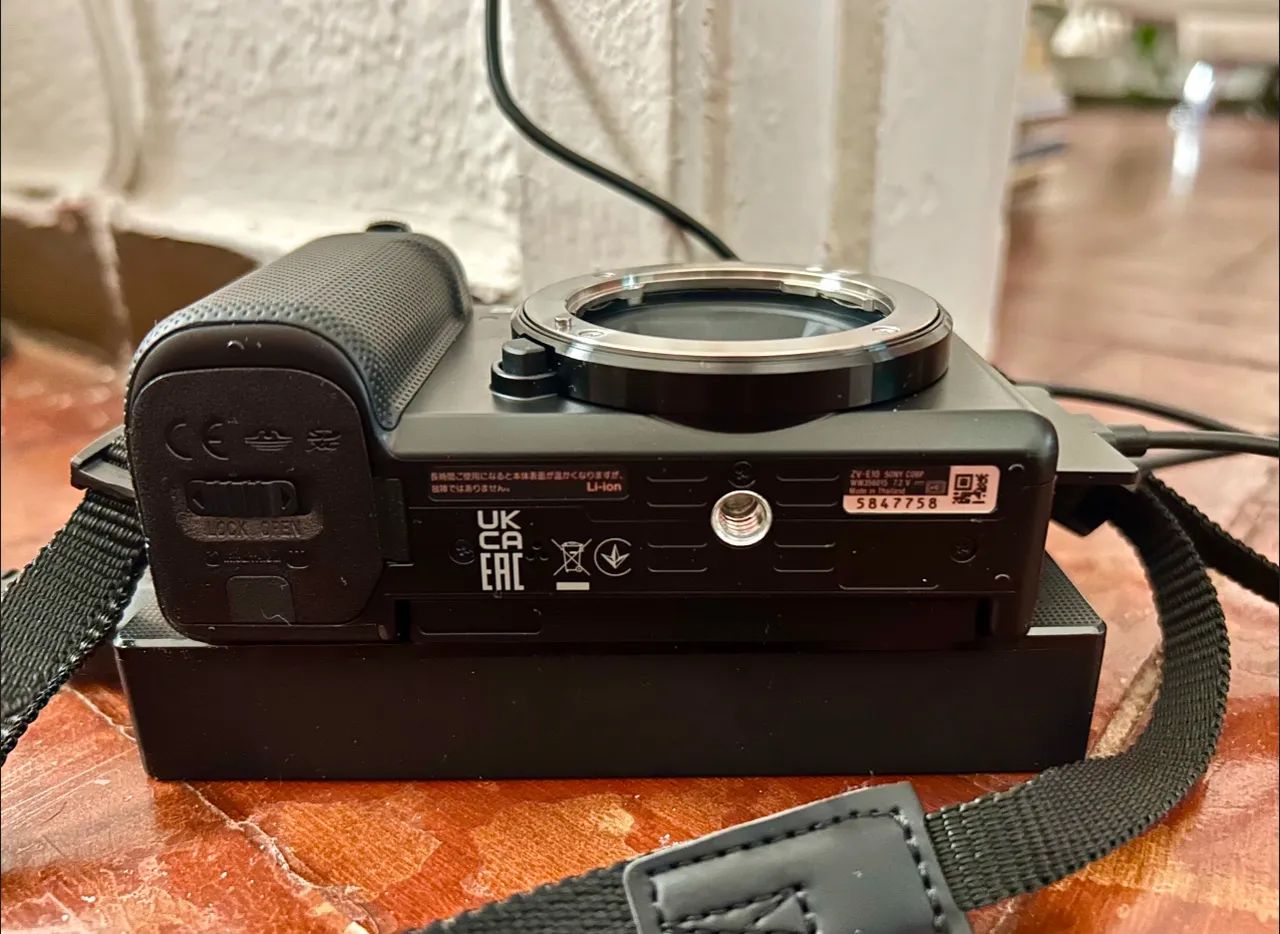 Câmera Sony ZV-E10 (retirada de peças) - Foto 3