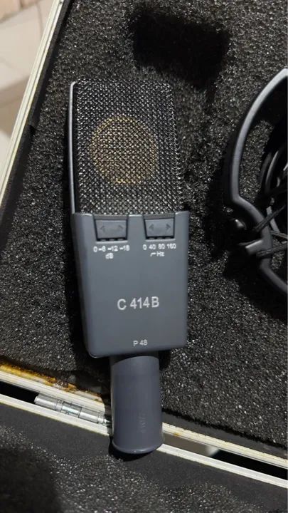 Microfone AKG C414 Xls conservado Leia o Anúncio  - Foto 2