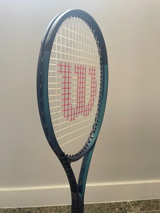 Raquete de Tênis Wilson Ultra 100 V4 - Foto 4