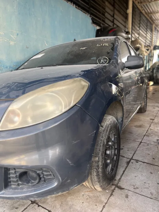 Peças renault sandero 1.0 16v sucata