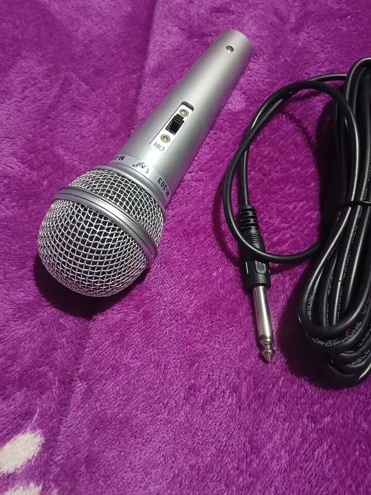 Microfone profissional com fio P10  - Foto 2