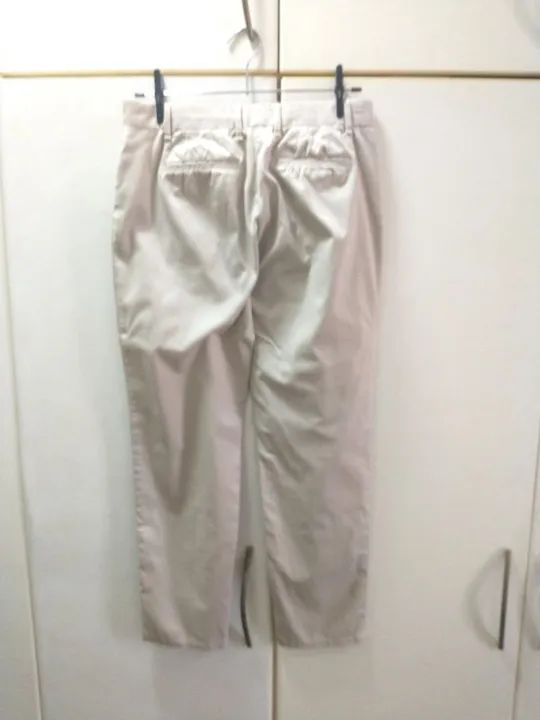 Calça reta chino bege / cáqui da Gap - Foto 2