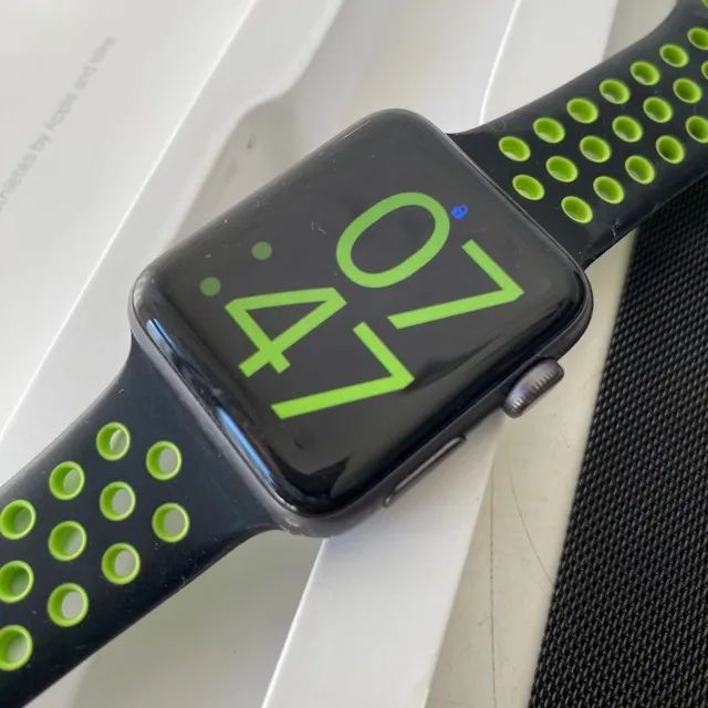 C433 Apple Watch Original Nike Model A1758 c/ pulseiras