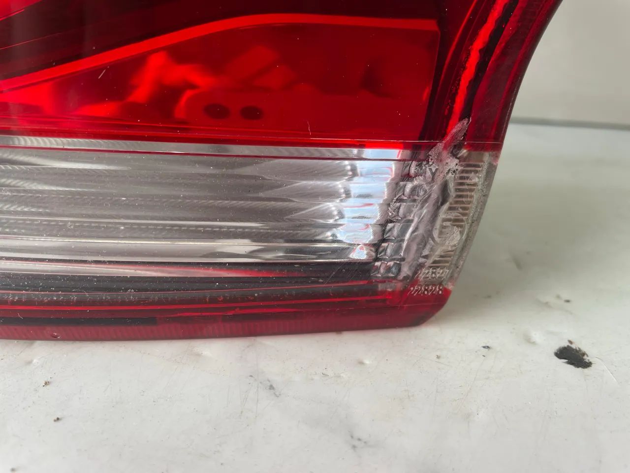 Lanterna Da Tracker 2020/25 Sem Led Lado Esquerdo - Foto 5