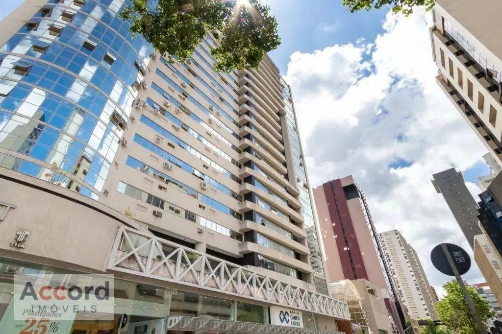 Studio com 1 dormitório para alugar, 28 m² por R$ 2.042,00/mês - Centro - Curitiba/PR