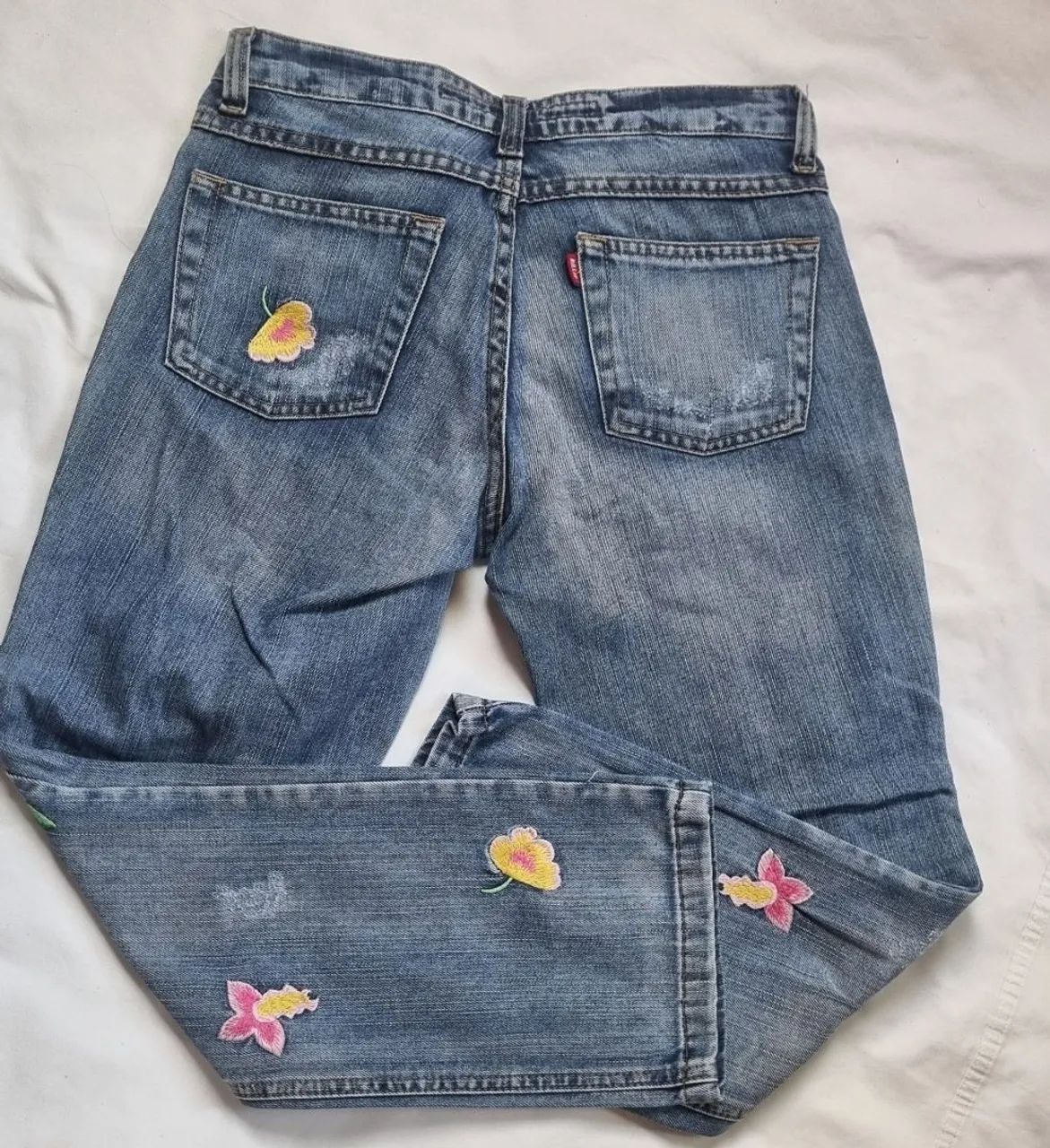 Calça jeans cropped 38 bordada linda - Foto 2