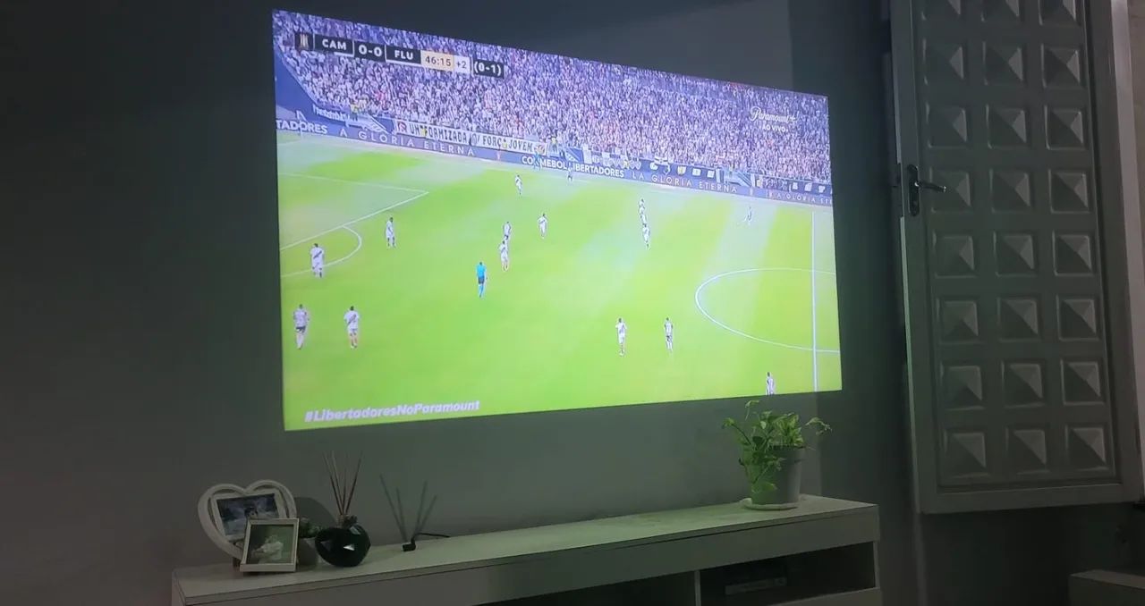 Projetor para assistir jogos e filmes 3800