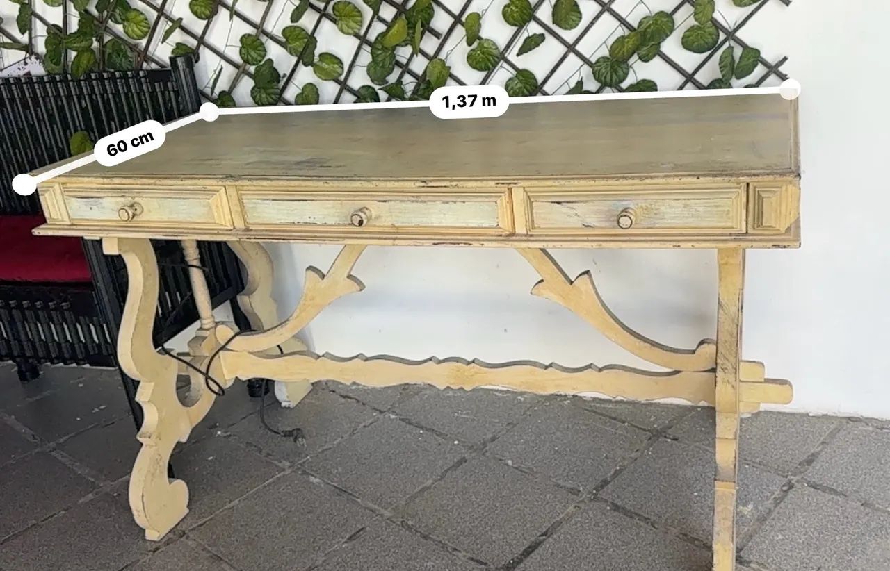 Escrivaninha provençal 