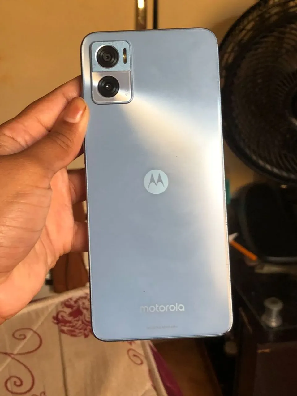 Vende um Celular usado Motorola E22