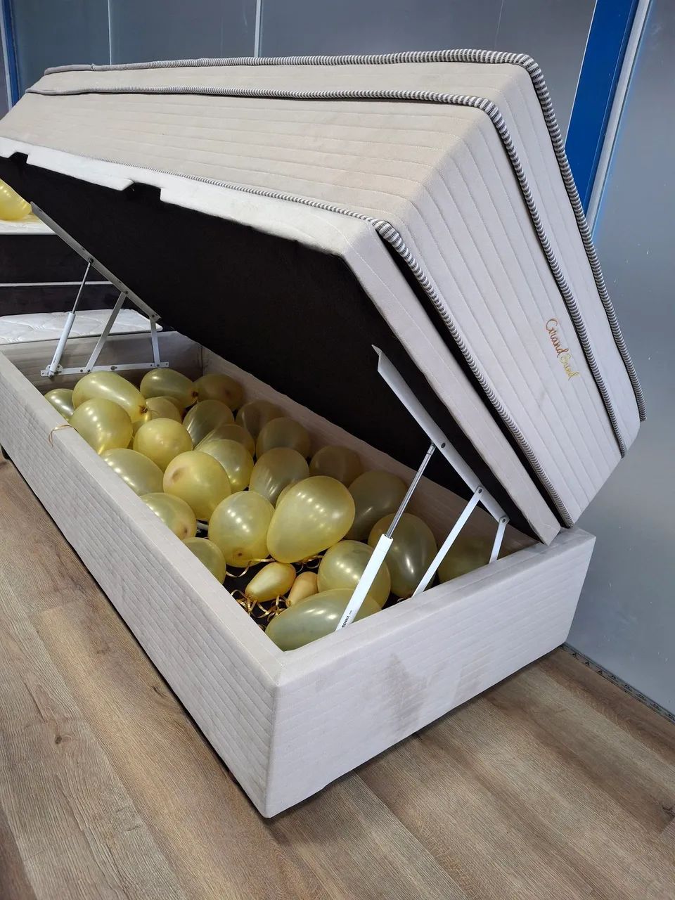 Cama Box Baú solteiro com Design Moderno - Foto 2