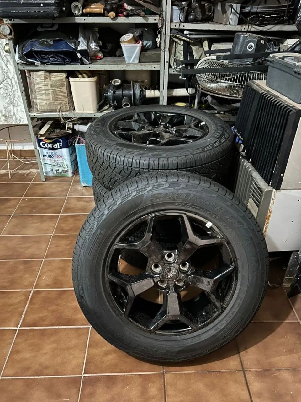 Pneus Pirelli novinhos medida 225/65R17 Scorpion ATR - Foto 2