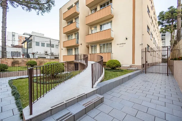 Excel. Apto Av Silva Jardim amplo e arejado - Centro - 3 quartos com garagem