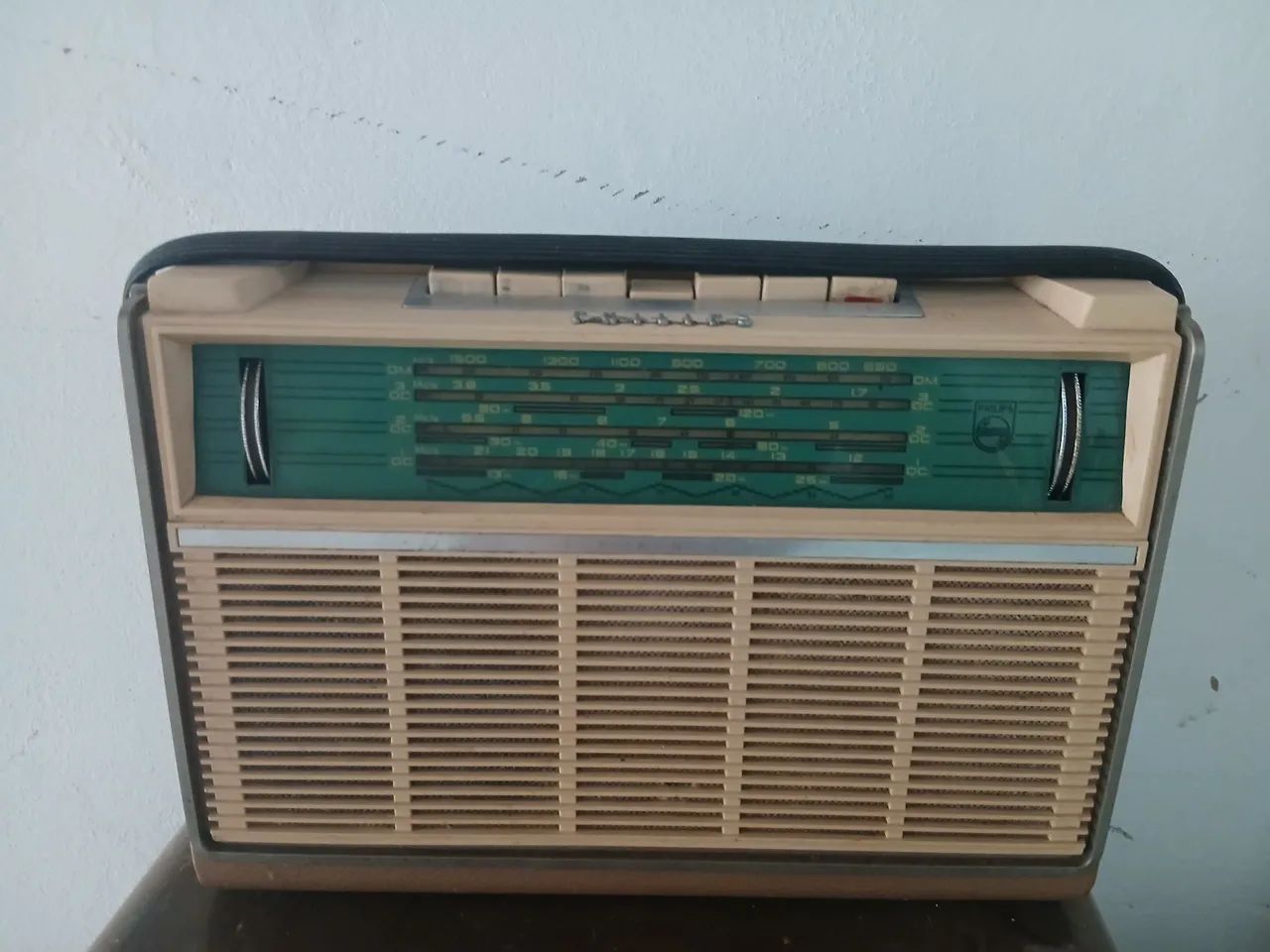 Philips Vintage Radio - Collector64306740757633120