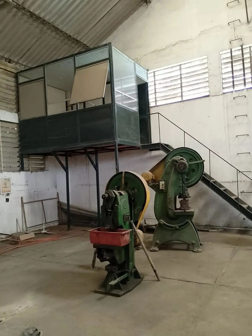 EXCELENTE OPORTUNIDADE! Galpão com grande potencial em São Gonçalo, RJ - Foto 8