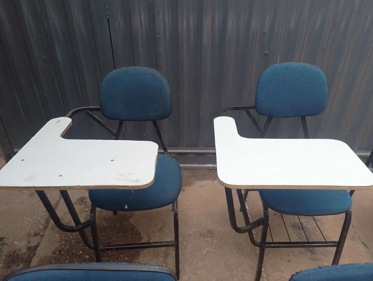 Cadeiras universitárias (preço negociável)