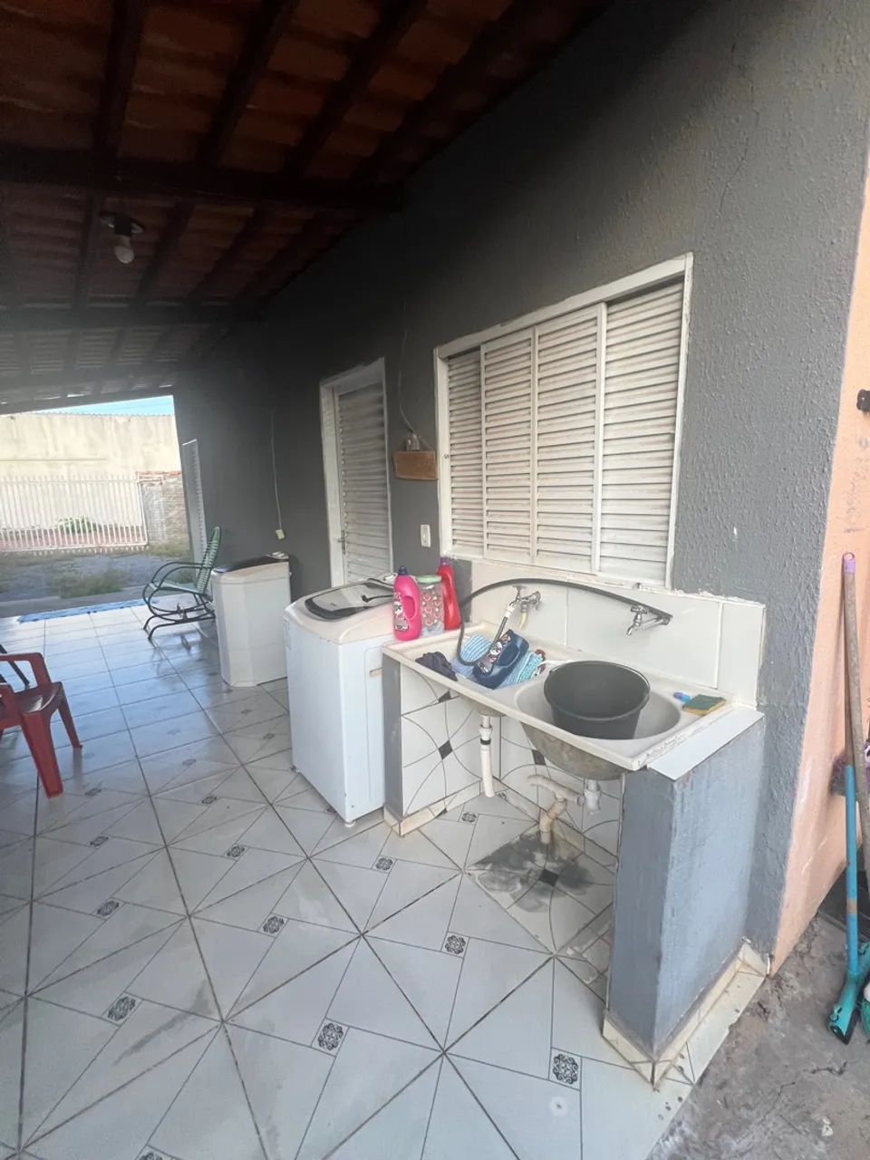 Vende-se casa no distrito da guia