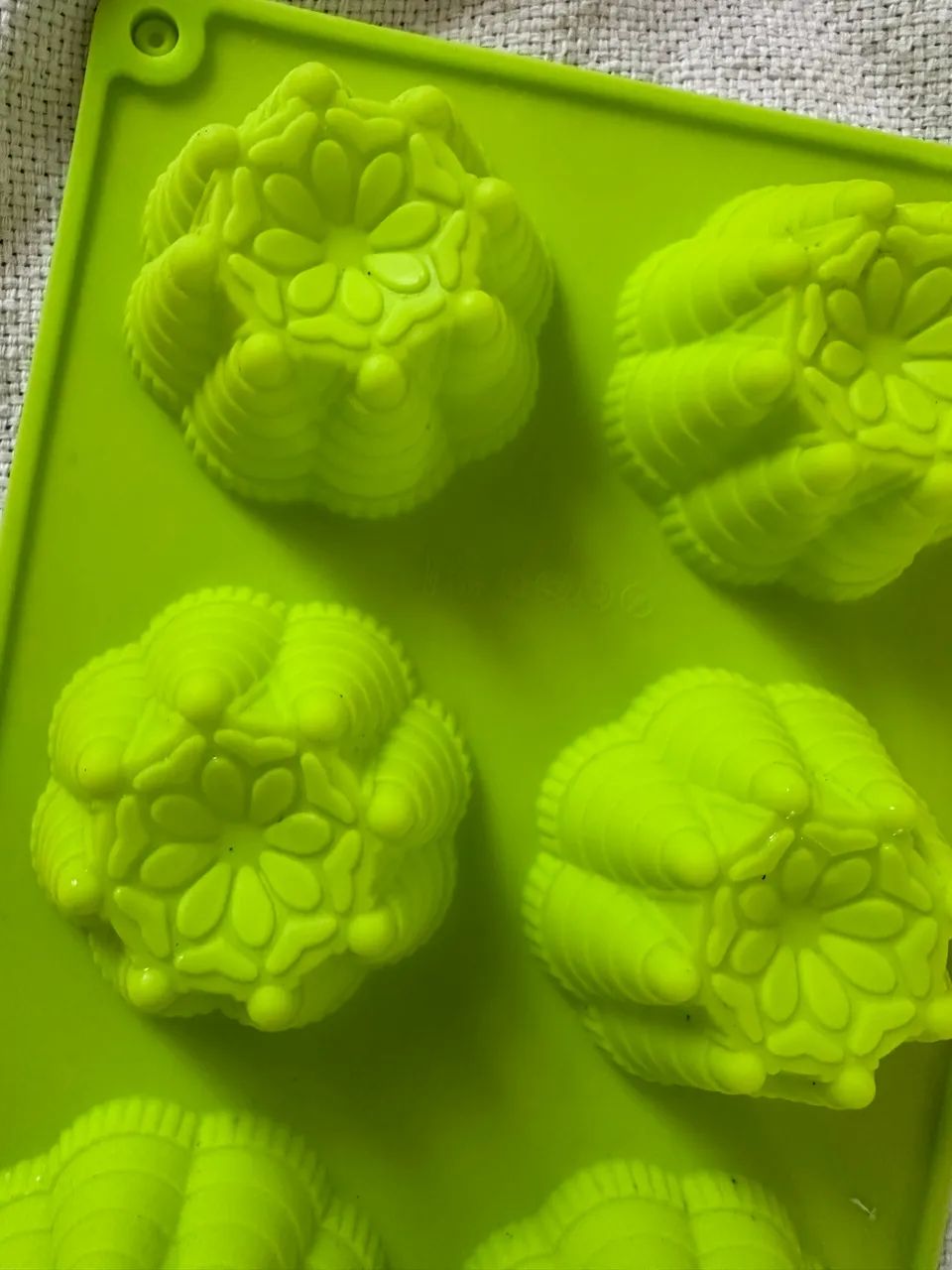 Moldes de silicone para cozinhar e fazer sabonete  - Foto 2