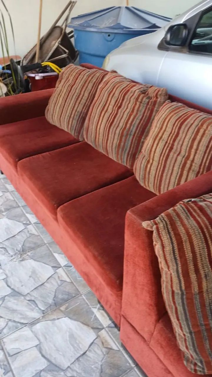 TENHO UM SOFÁ ÓTIMO COM PREÇO DE OPORTUNIDADE PARA VOCÊ - Foto 2