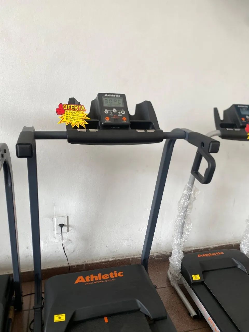 Esteira 410 t com várias funções 