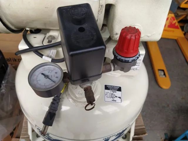 Compressor odontologico Schulz- MSV 6/30 Isento de oleo - 6 Pes 120 Lbs - Foto 2