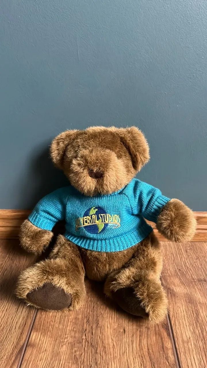 urso de pelúcia universal studios