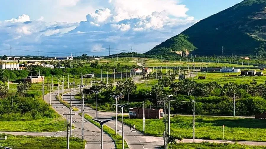 Lotes de Alto Padrão às Margens da CE-060 - Infraestrutura Completa